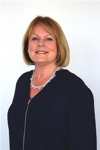 Profile image for Councillor Lorraine Yeadon
